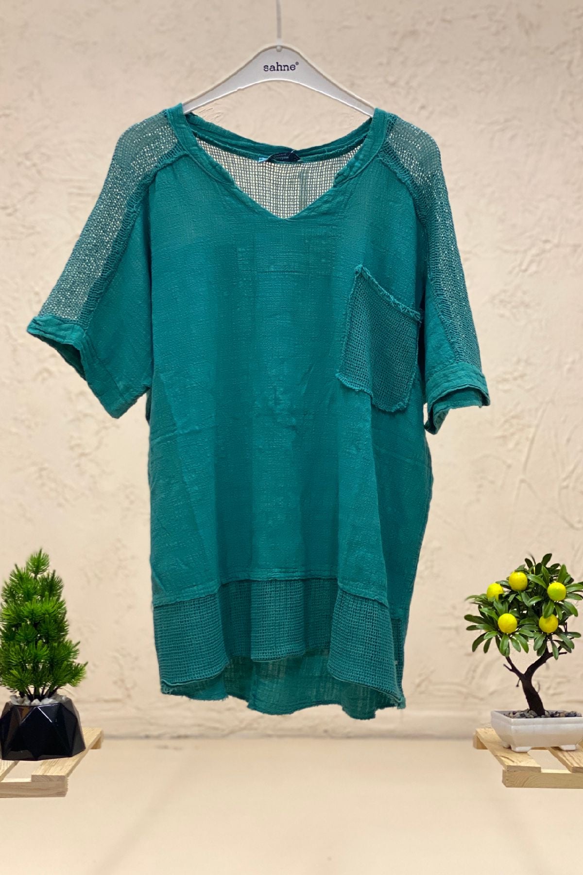 Judge Collar Shoulder Pocket Mesh Linen Blouse