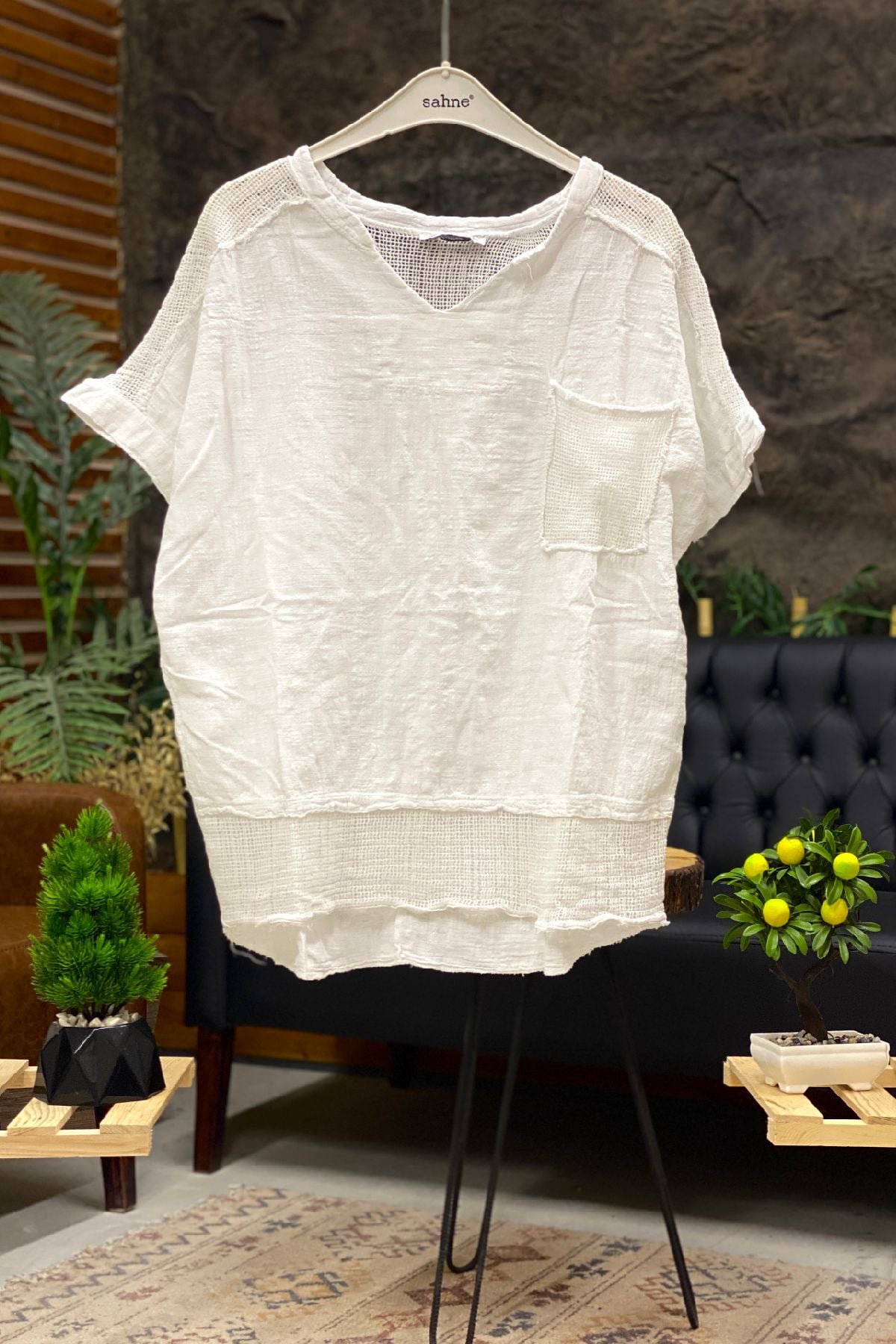 Judge Collar Shoulder Pocket Mesh Linen Blouse