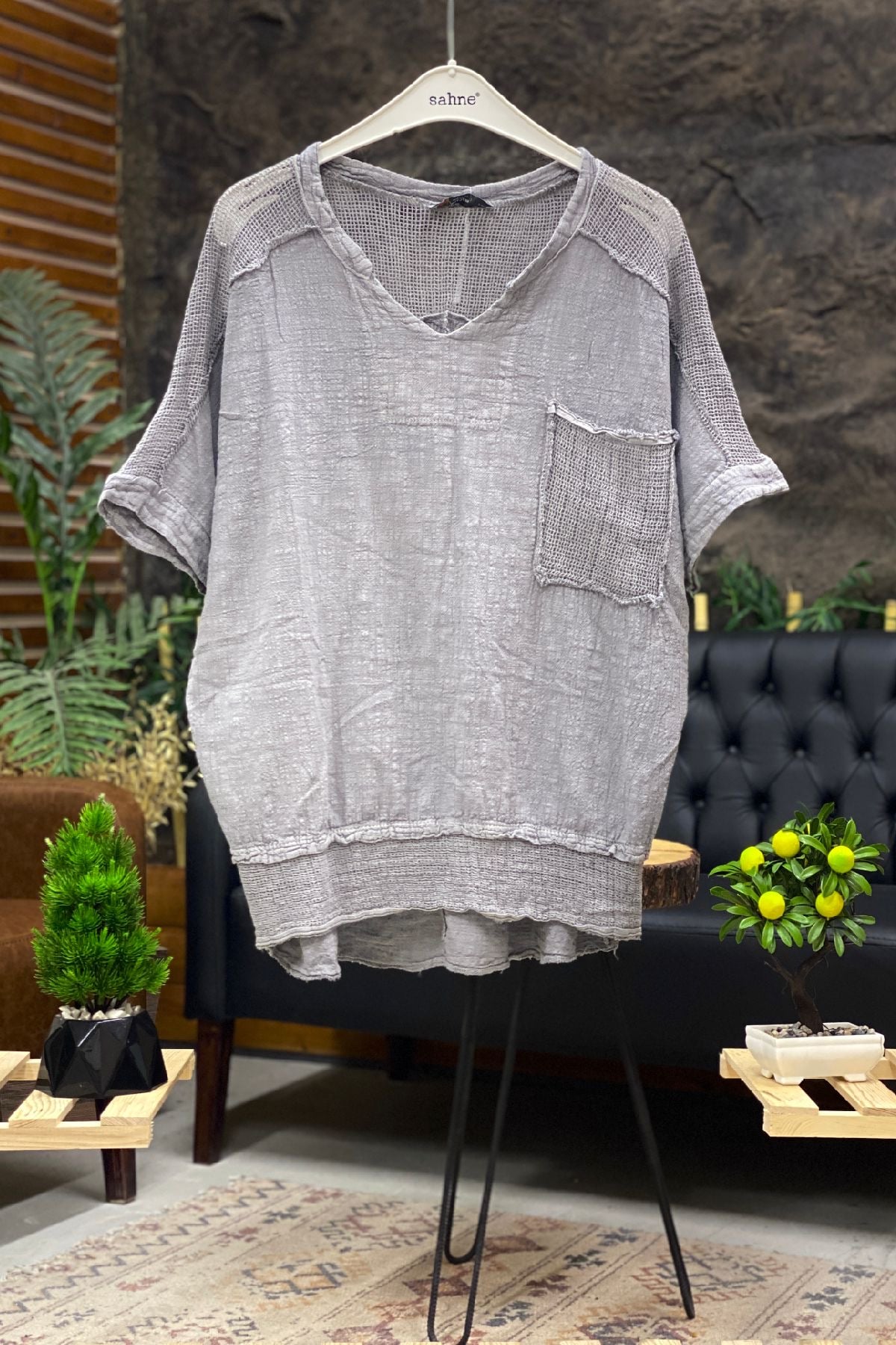 Judge Collar Shoulder Pocket Mesh Linen Blouse