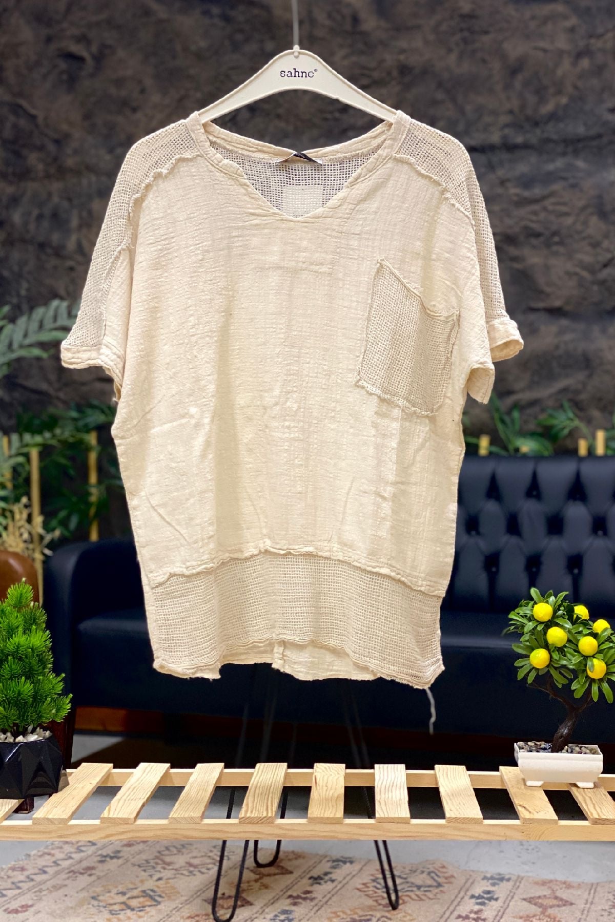 Judge Collar Shoulder Pocket Mesh Linen Blouse
