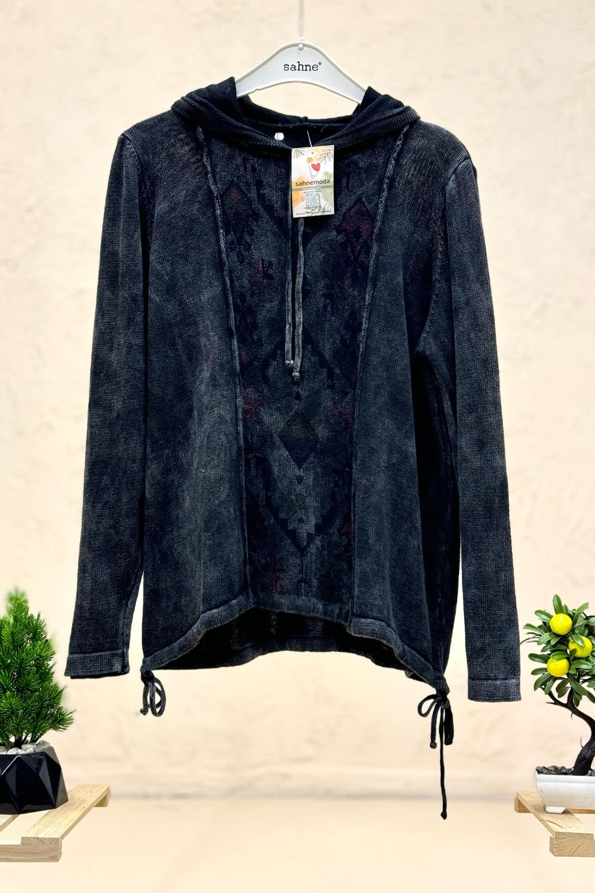 Kapşonlu Kilim Desen Yan İpli Oversize Kazak