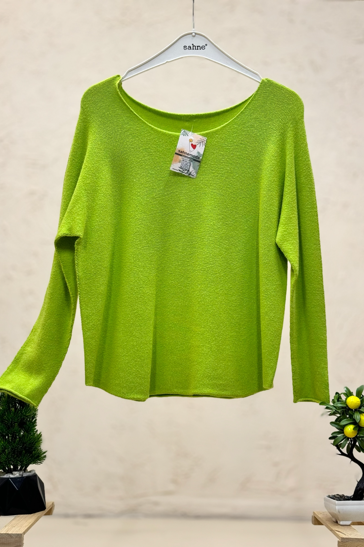 Kayık Yaka Düz Angora İthal Bluz