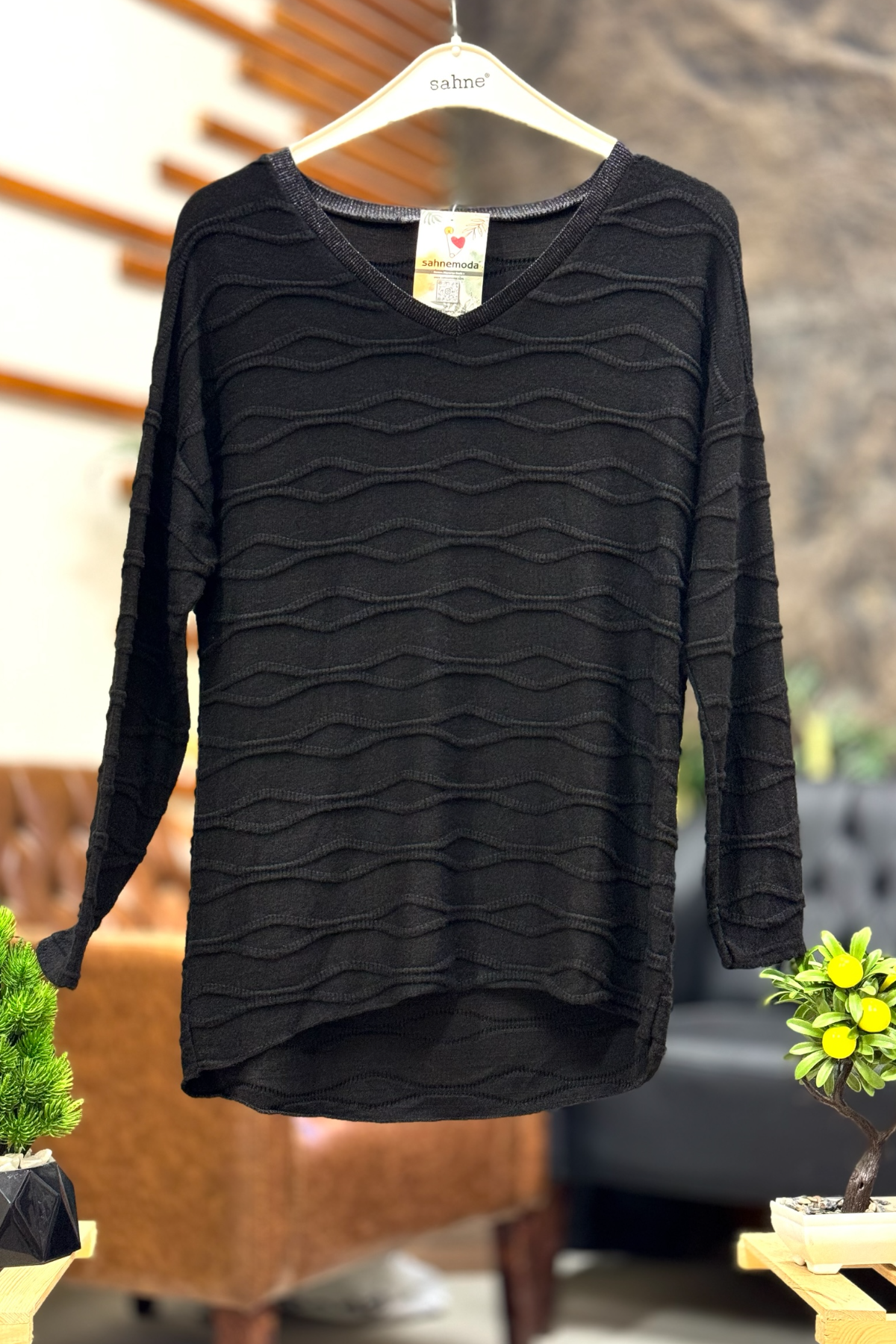 Kırık Çizgi Desen Yaka Simli İthal Bluz