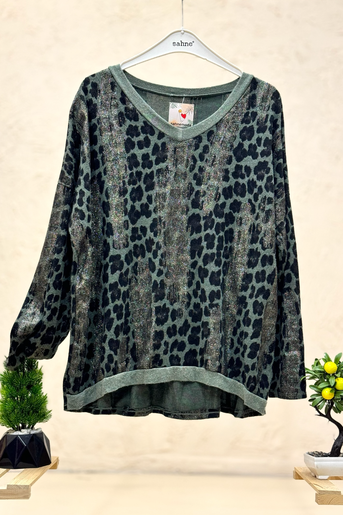 Leopar Desen V Yaka Simli İthal Bluz