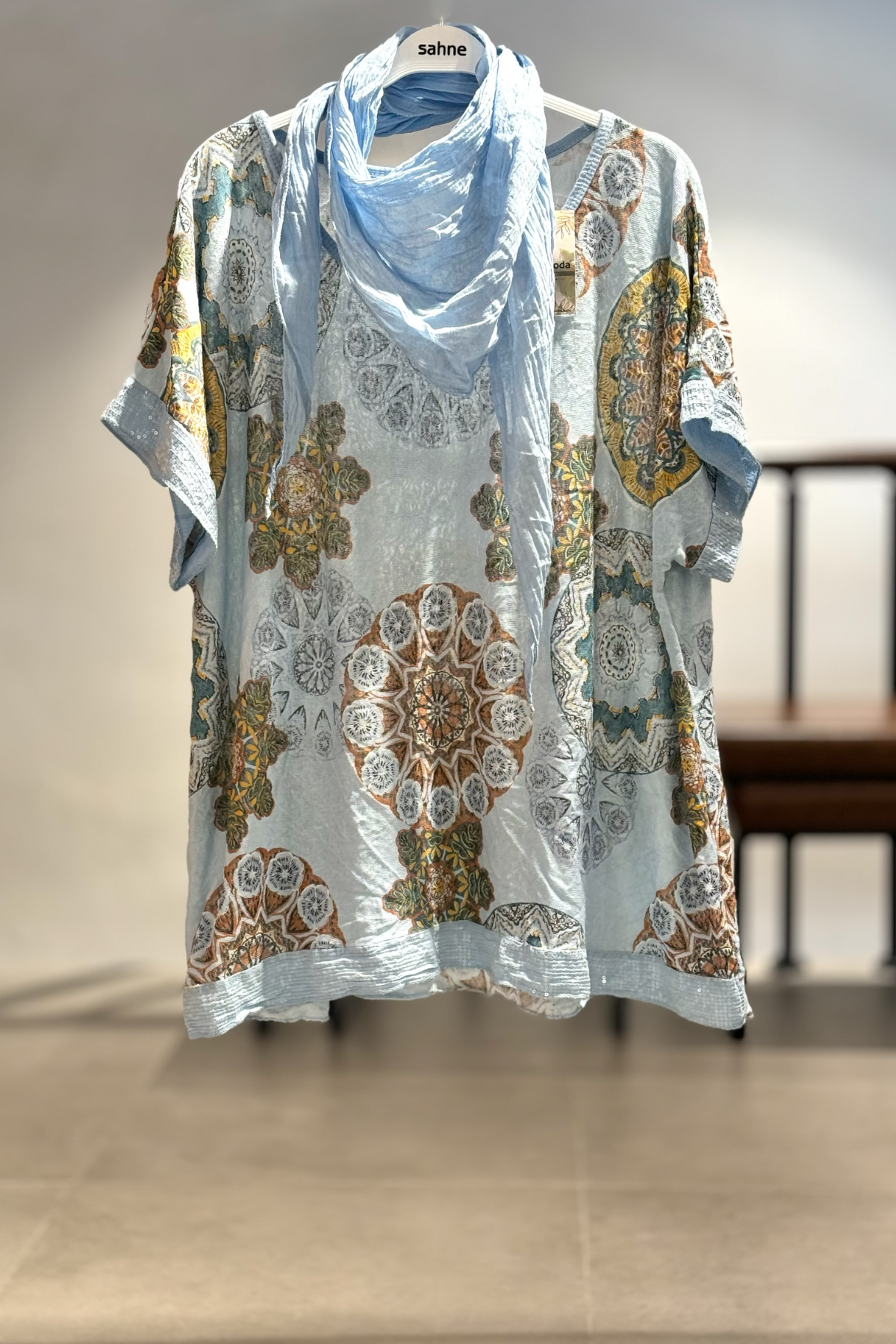 Mandala Desen Kısa Kol Şallı İthal Bluz