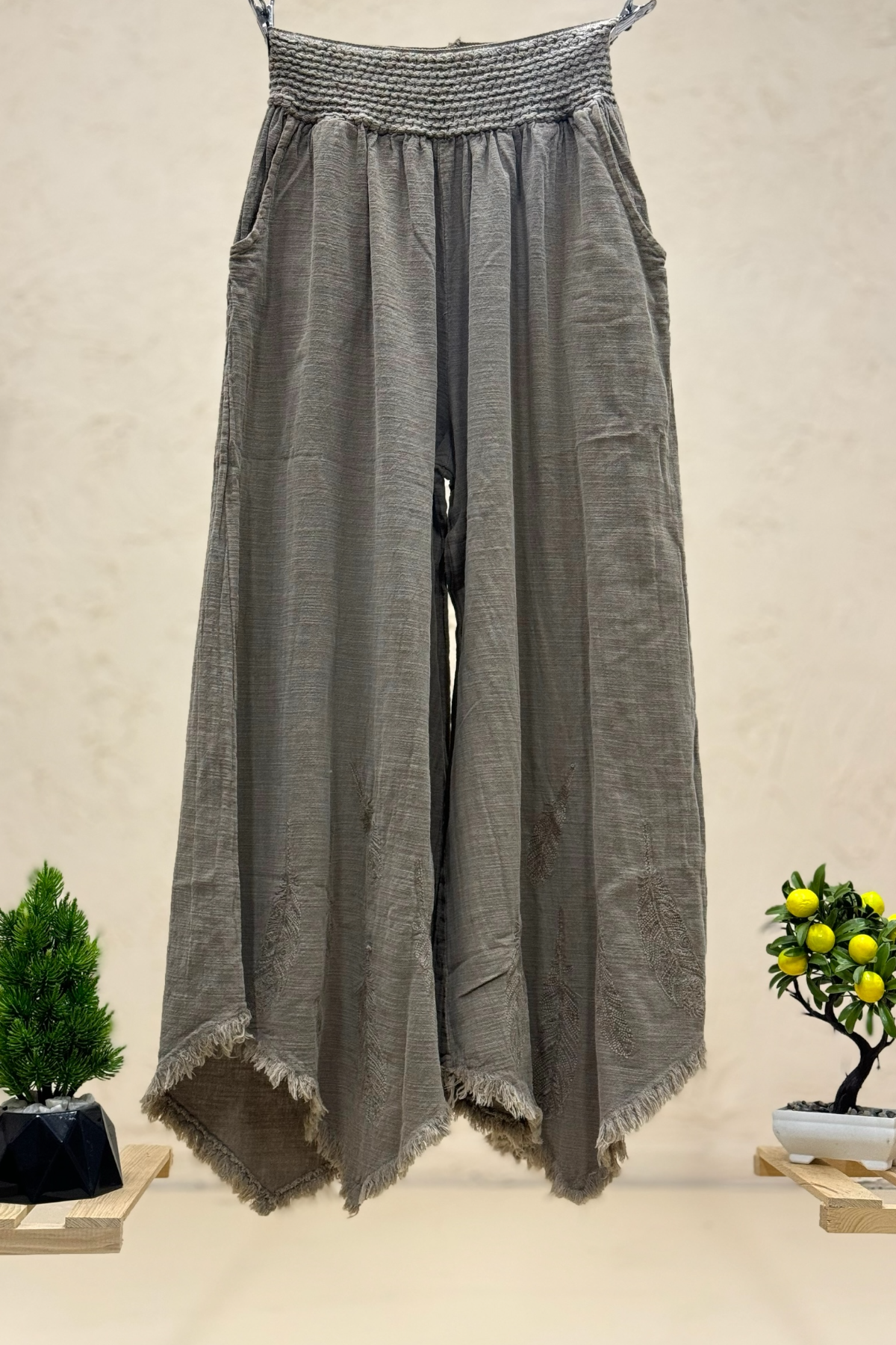 Paça Tüy Nakışlı Bol Paça Keten Pantolon
