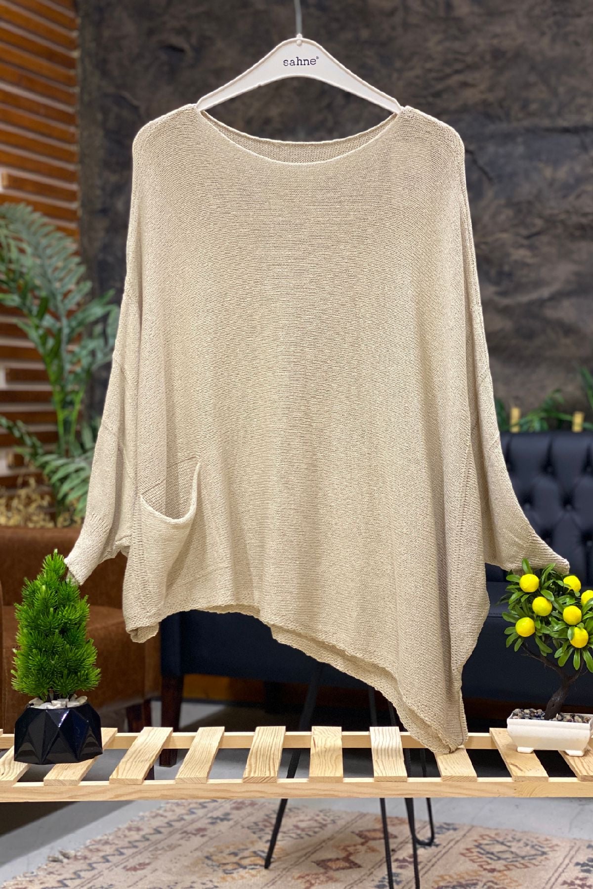 Single Pocket Bat Asymmetrical Mercerized Blouse