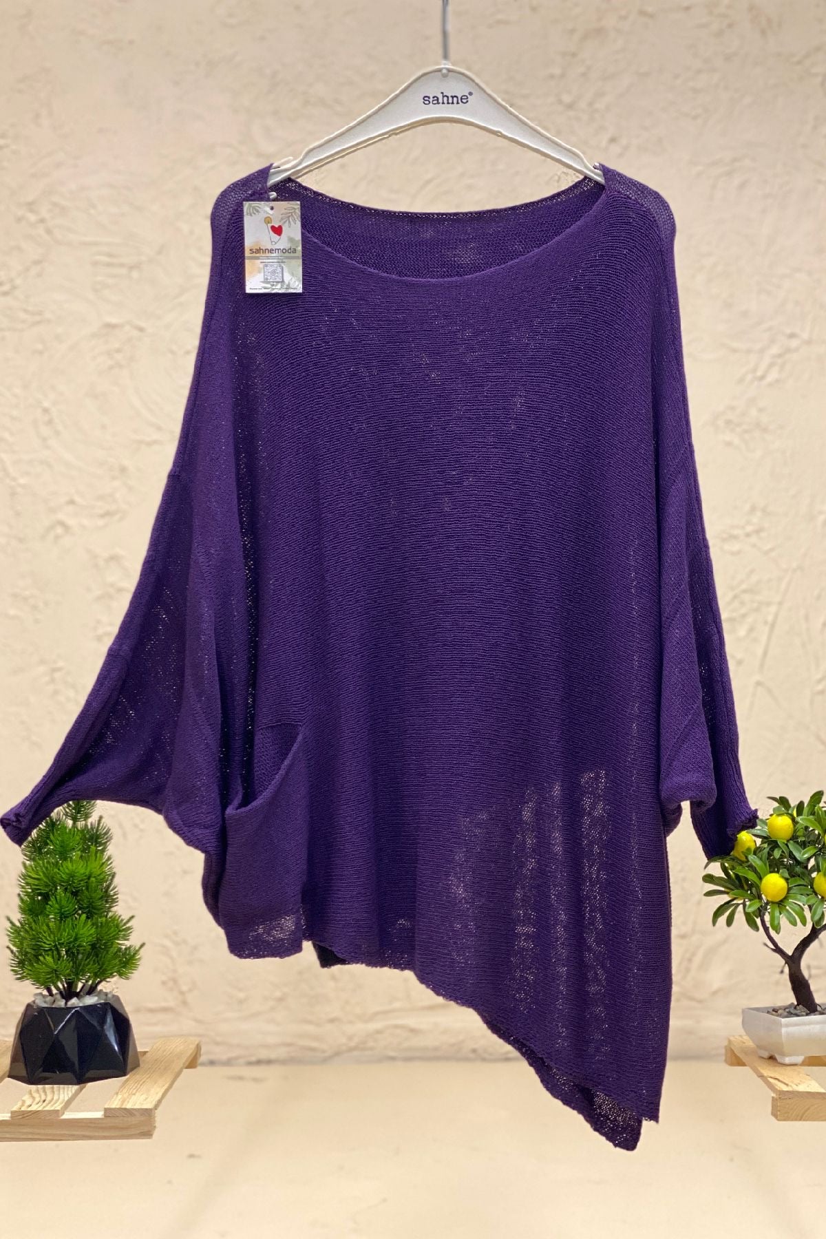 Single Pocket Bat Asymmetrical Mercerized Blouse