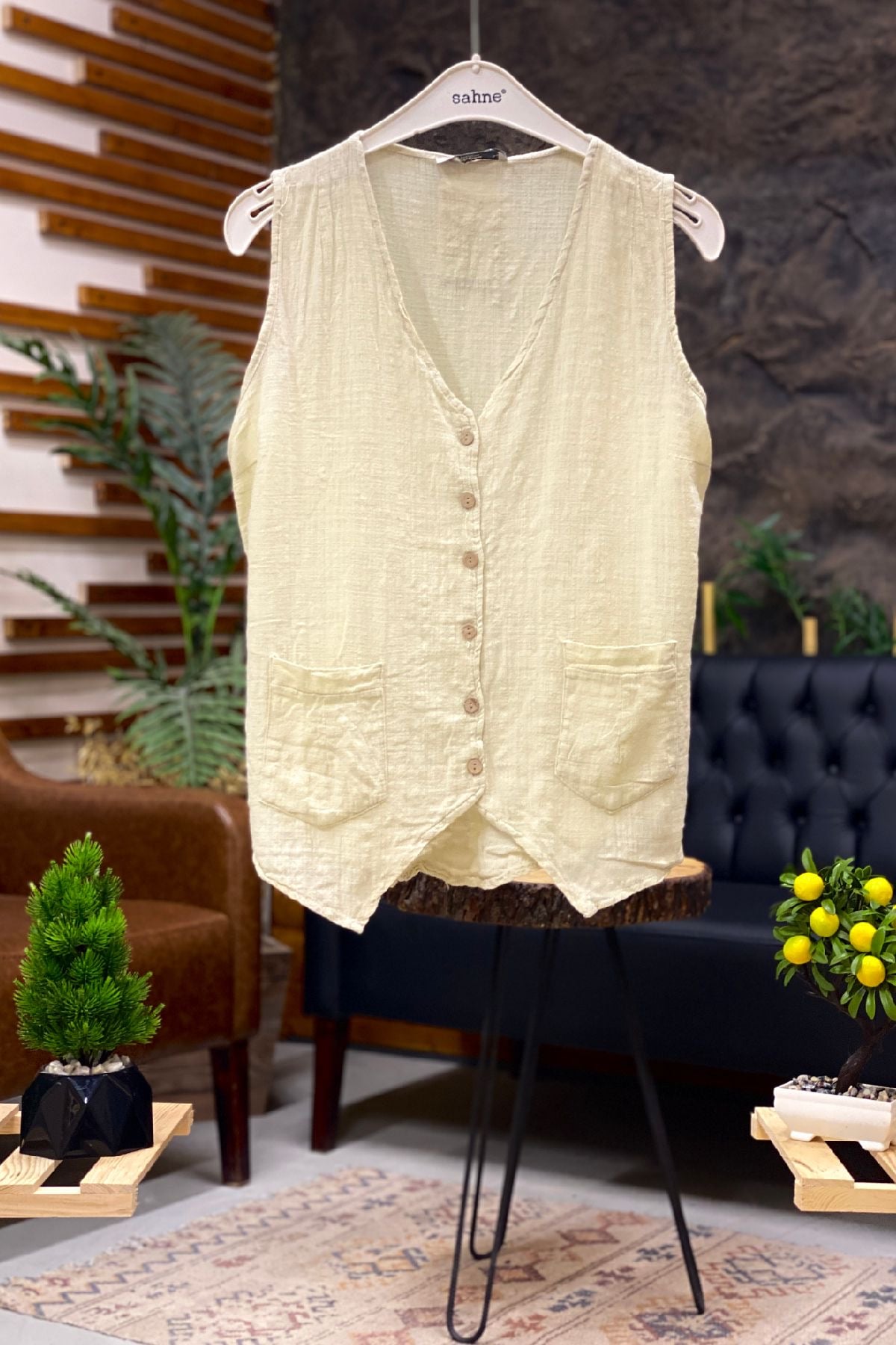 V-Neck Button Linen Vest