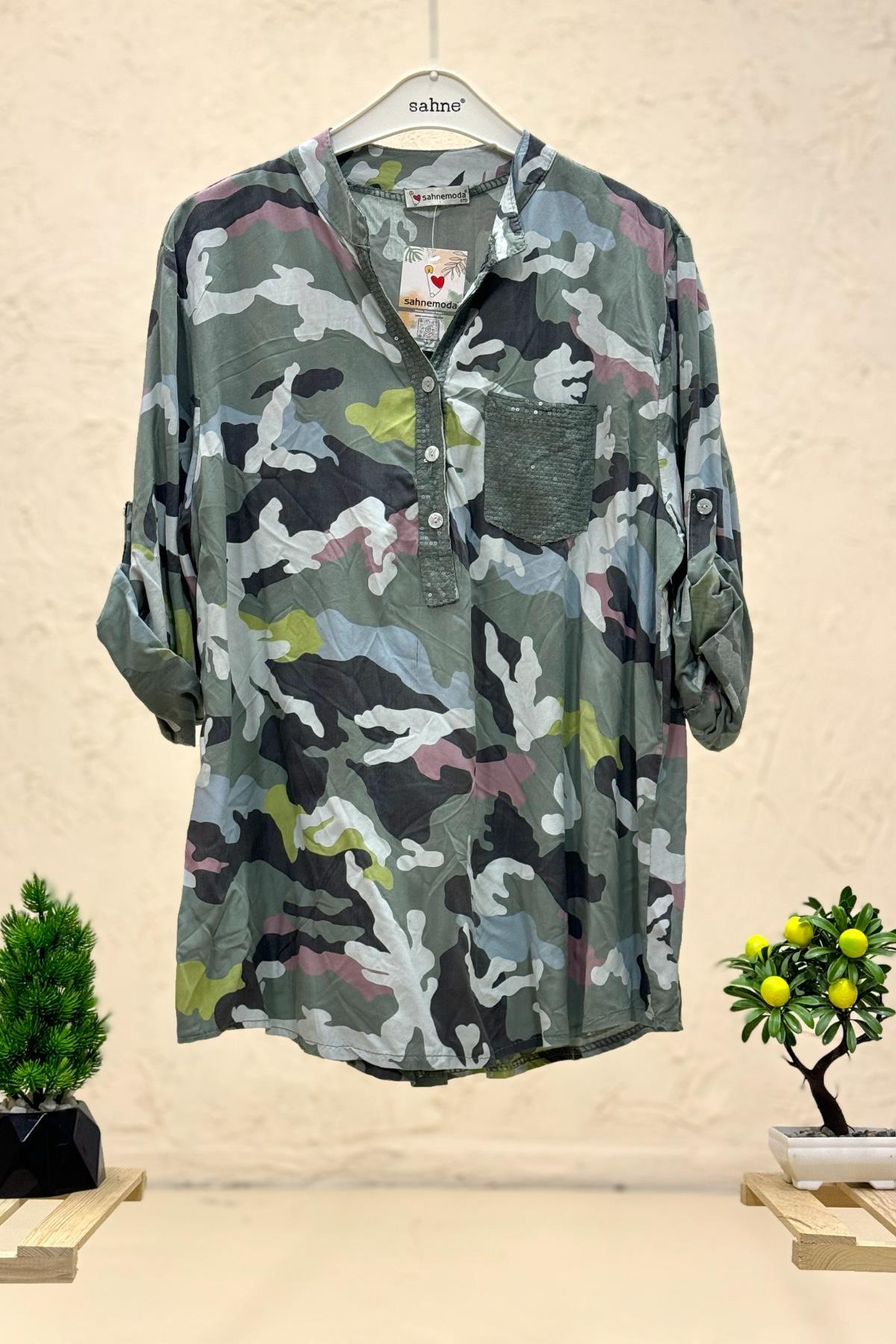 Yaka Pullu Hakim Yaka Düğmeli Kamuflaj Gömlek