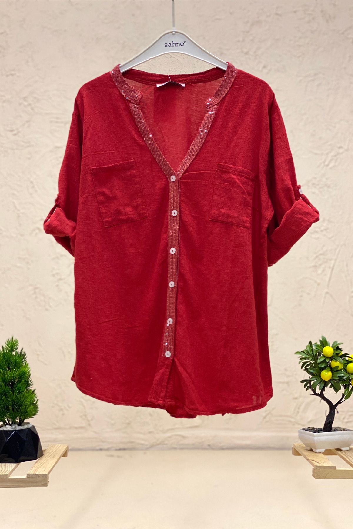 Linen judge collar shirt with sequins on collar and button place