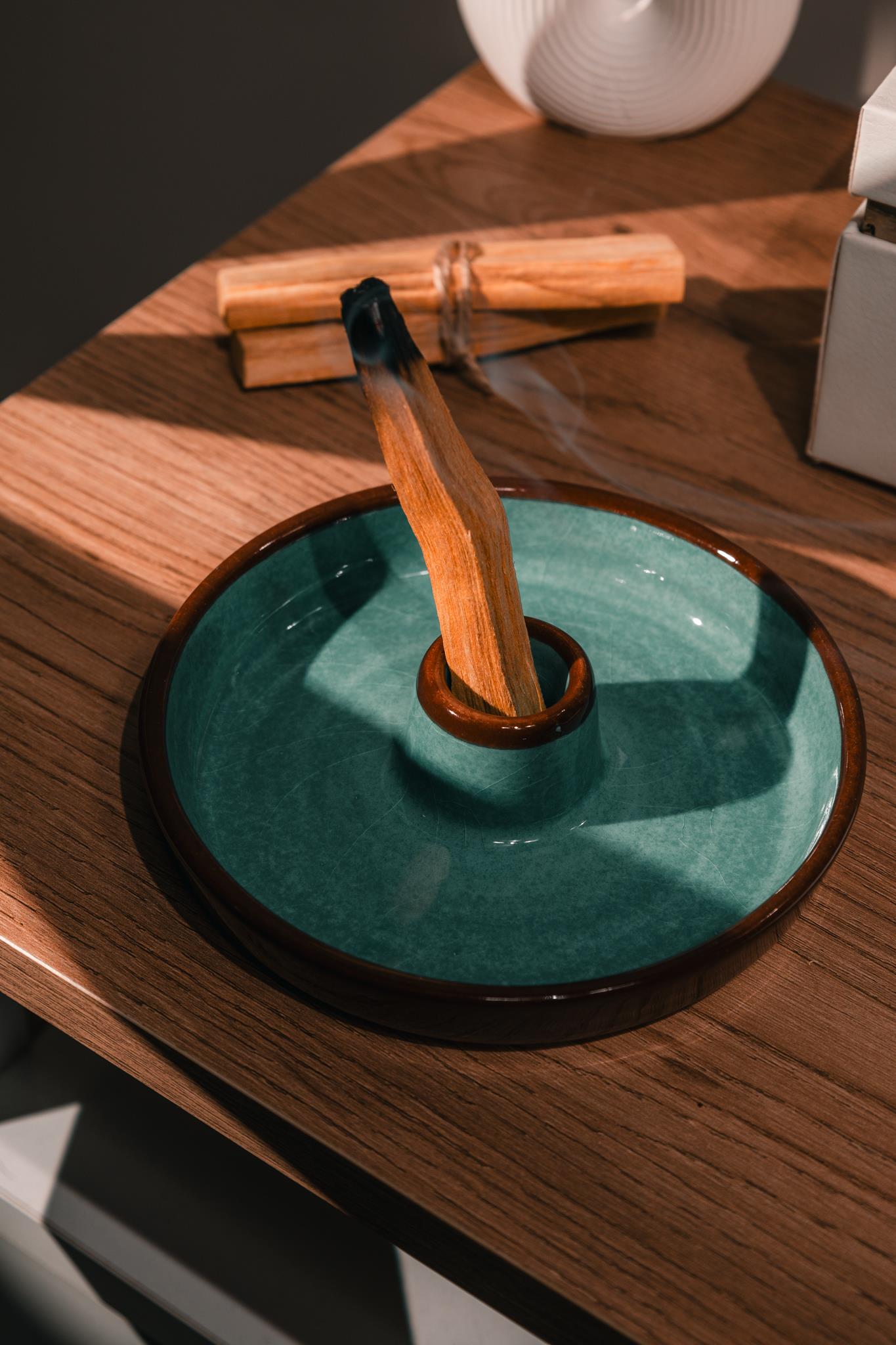 Turkuaz Ve Kahverengi Özel El Yapımı Palo Santo Tütsülük Ve 2 Adet Palo Santo Seti