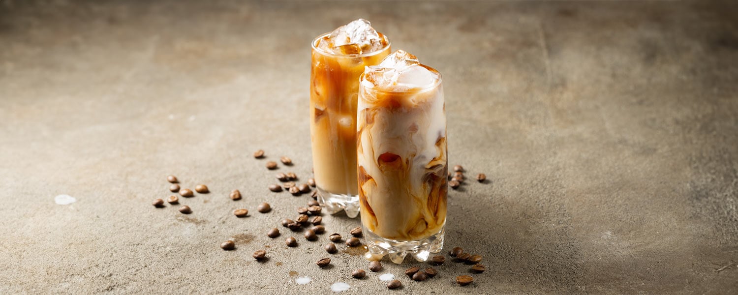Evde Iced Caramel Latte: Buz Gibi Bir Kahve Kaçamağı