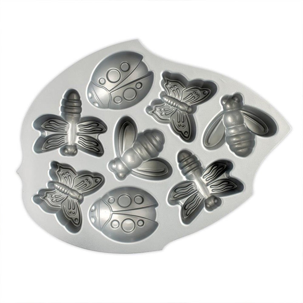 Nordic Ware Mini Uğur Böceği Kek Kalıbı 8'li 28 x 38 cmNordic Ware