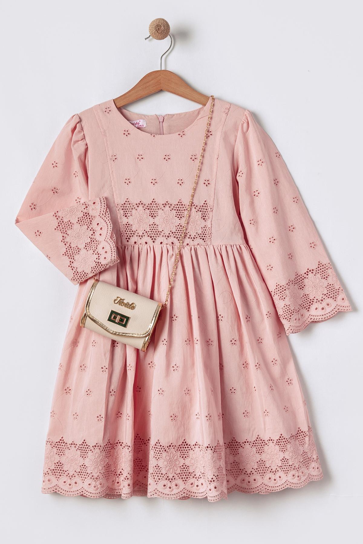 Çantalı Çiçek Nakışlı Uzun Kollu Kız Çocuk Brode Elbise - Pudra