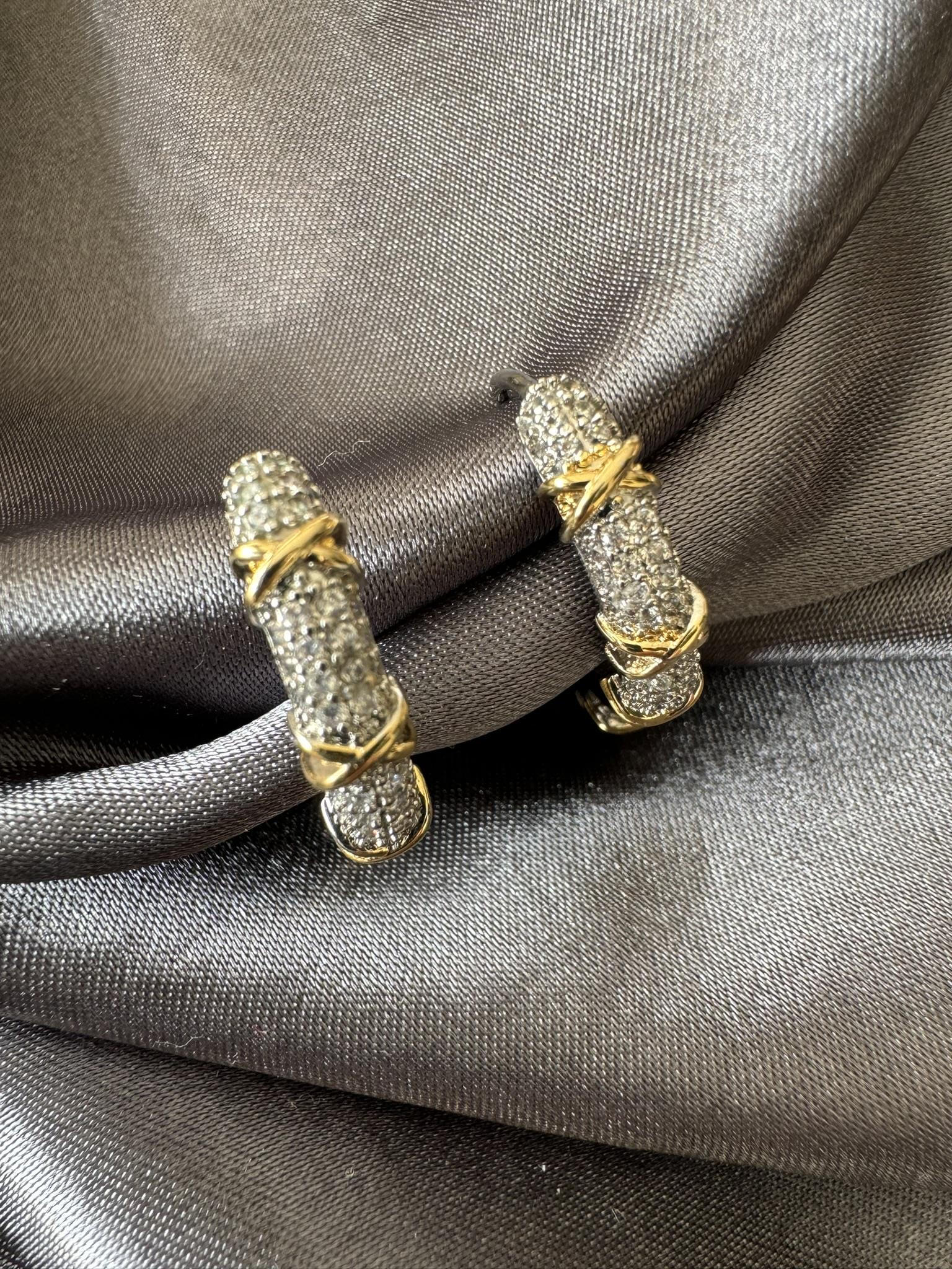 Küçük Taşlı Tiff Gümüş Küpe