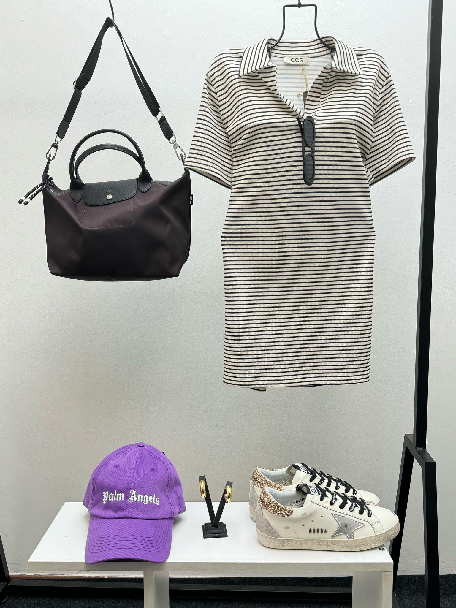 İNCE ÇİZGİLİ EKRU POLO YAKA ELBİSE