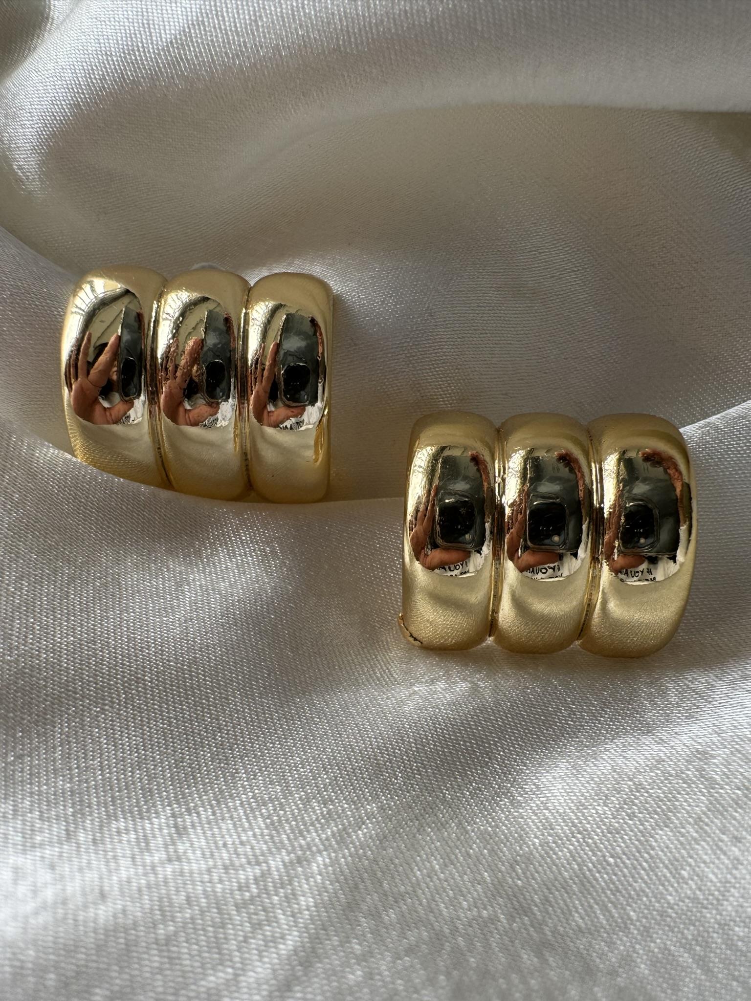 Üçlü Görünüm Gold Halka Küpe