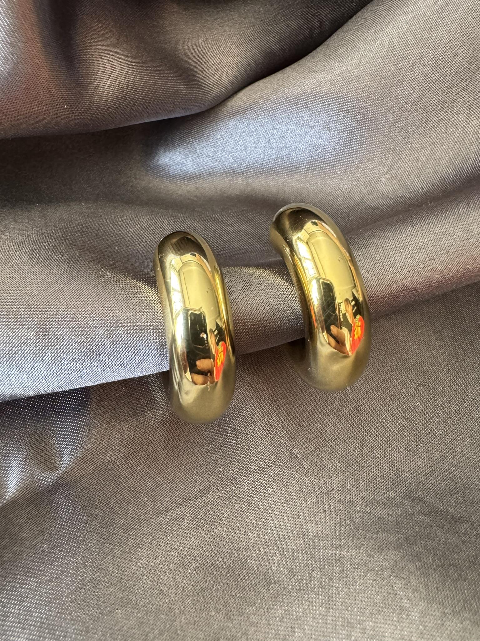 Kalın Halka Boru Midi Boy Gold Küpe