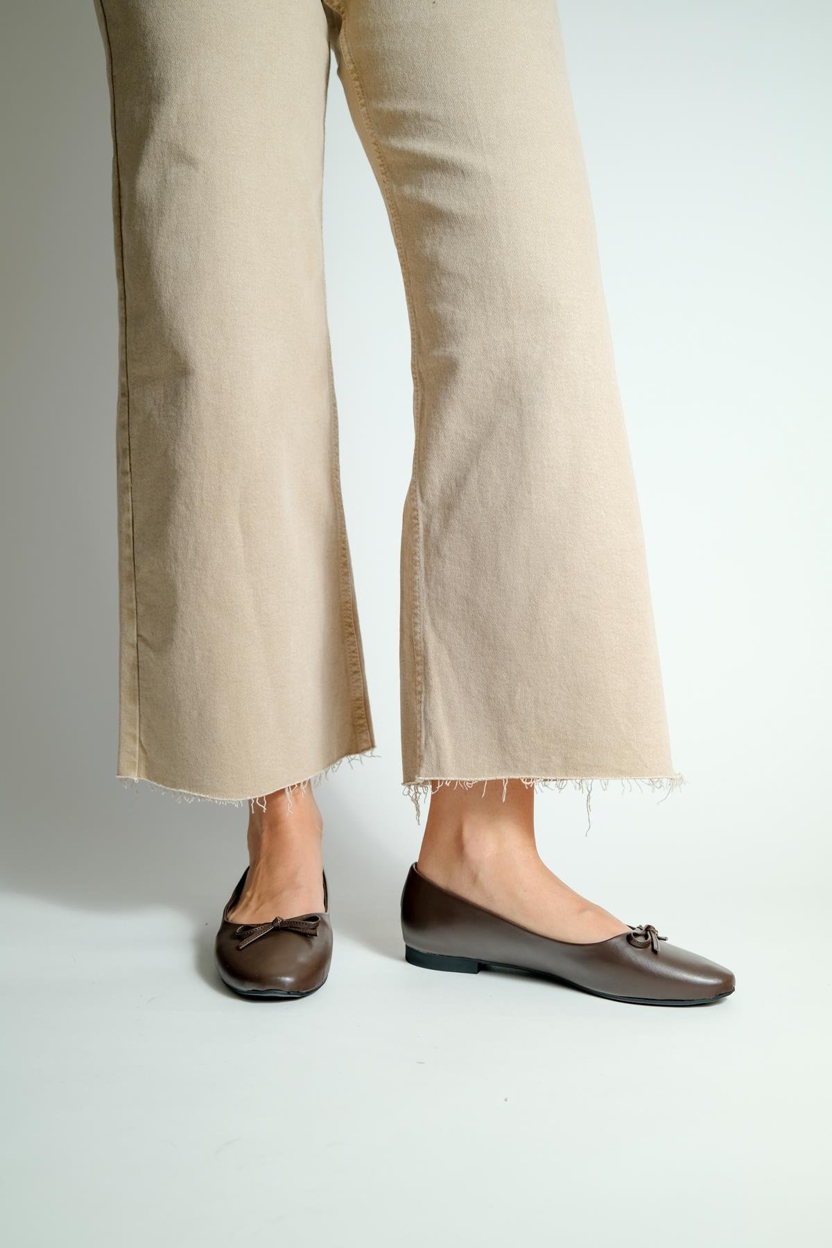 Hardy Kahverengi Fiyonklu Babet