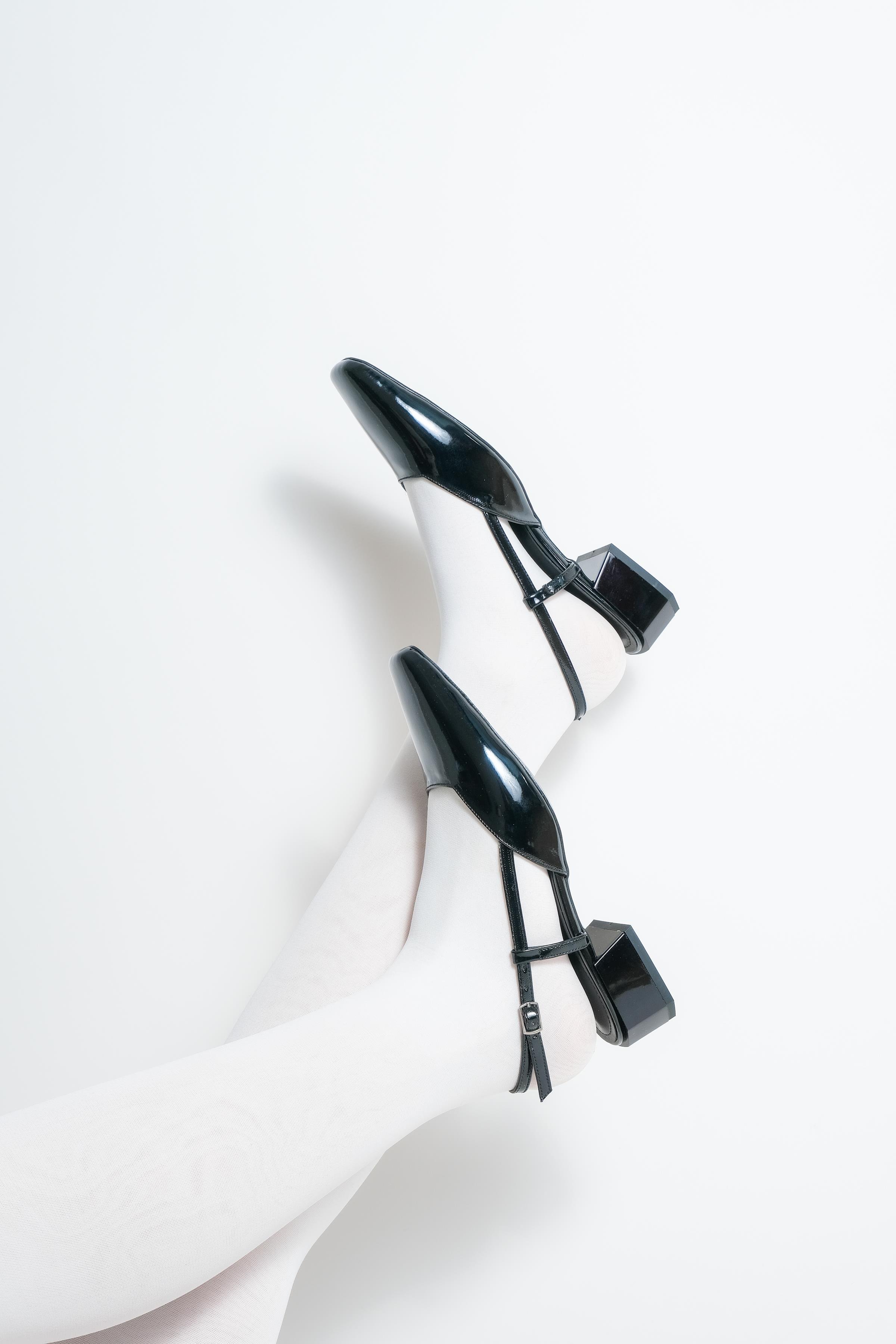 Galvin Siyah Rugan Arkası Açık Topuklu Ayakkabı