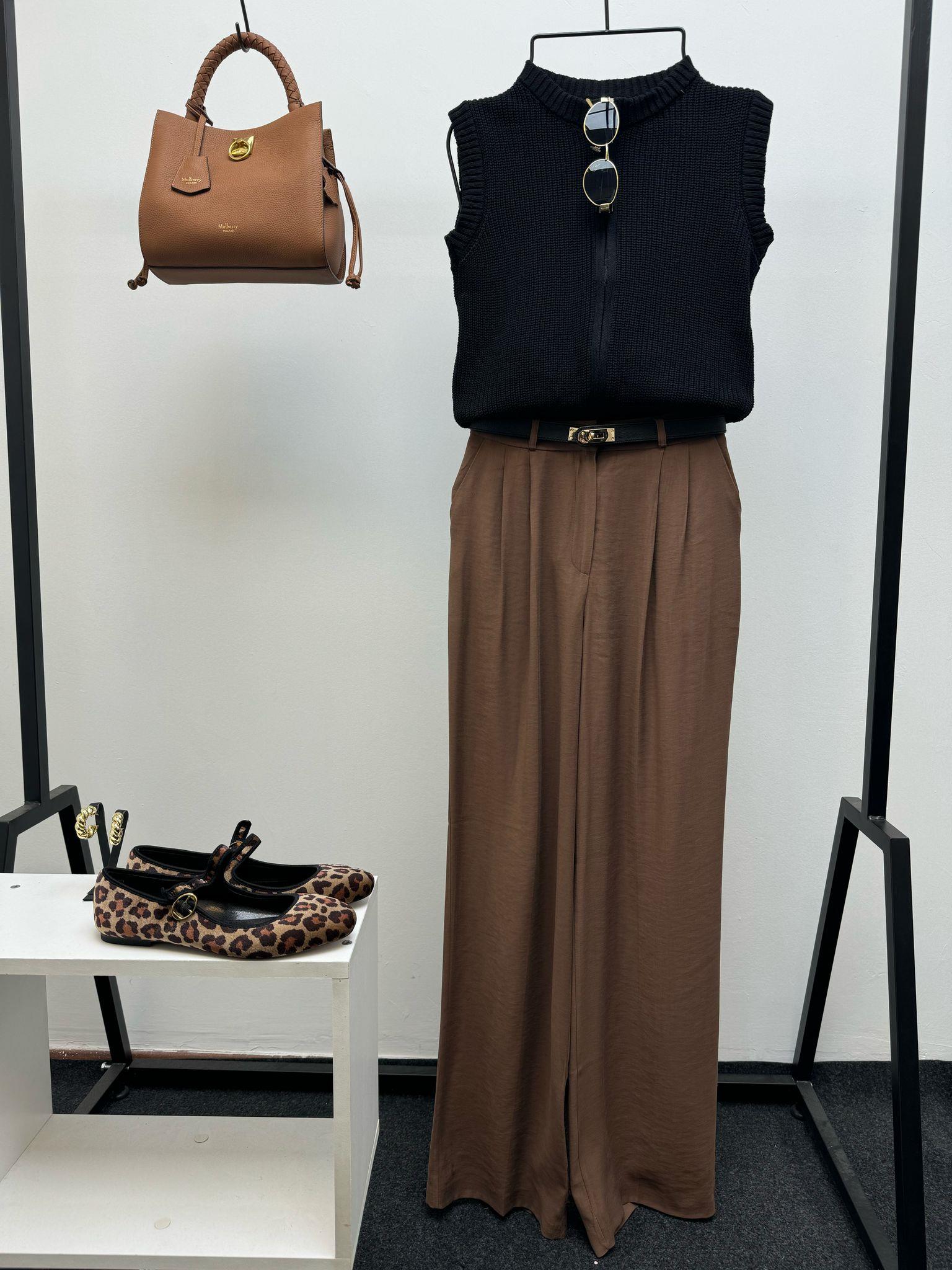 TRİKO FERMUARLI SİYAH SÜVETER