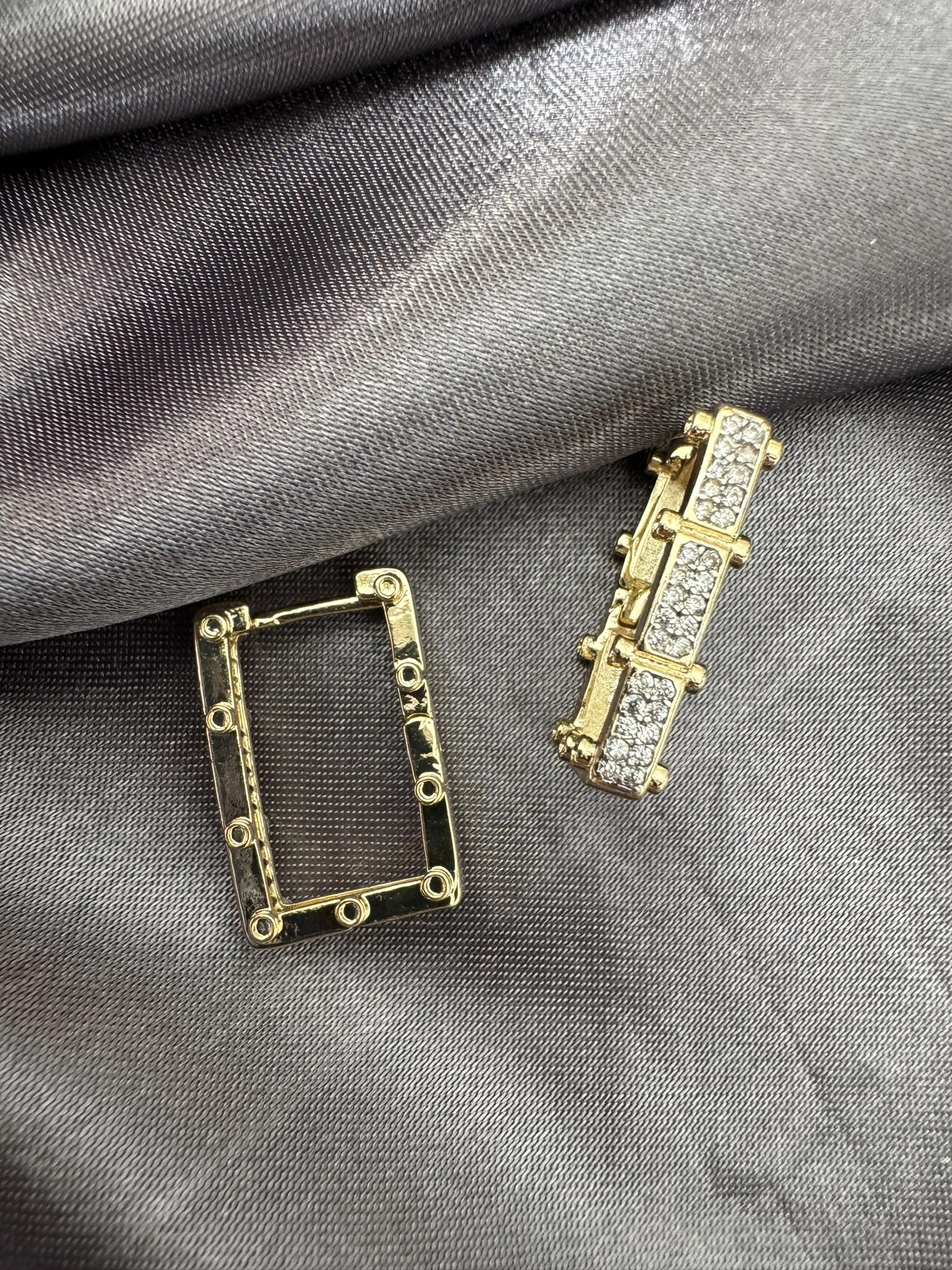 Dikdörtgen Gold Taşlı Vip Küpe