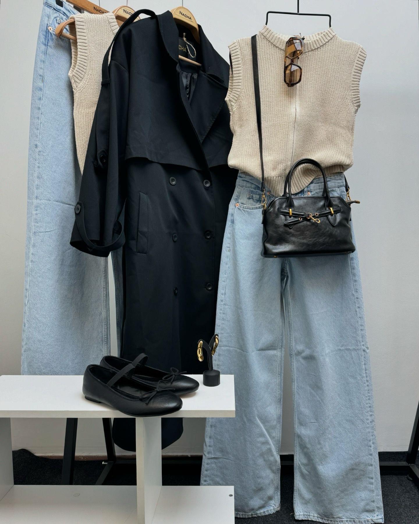 TRİKO FERMUARLI BEJ SÜVETER