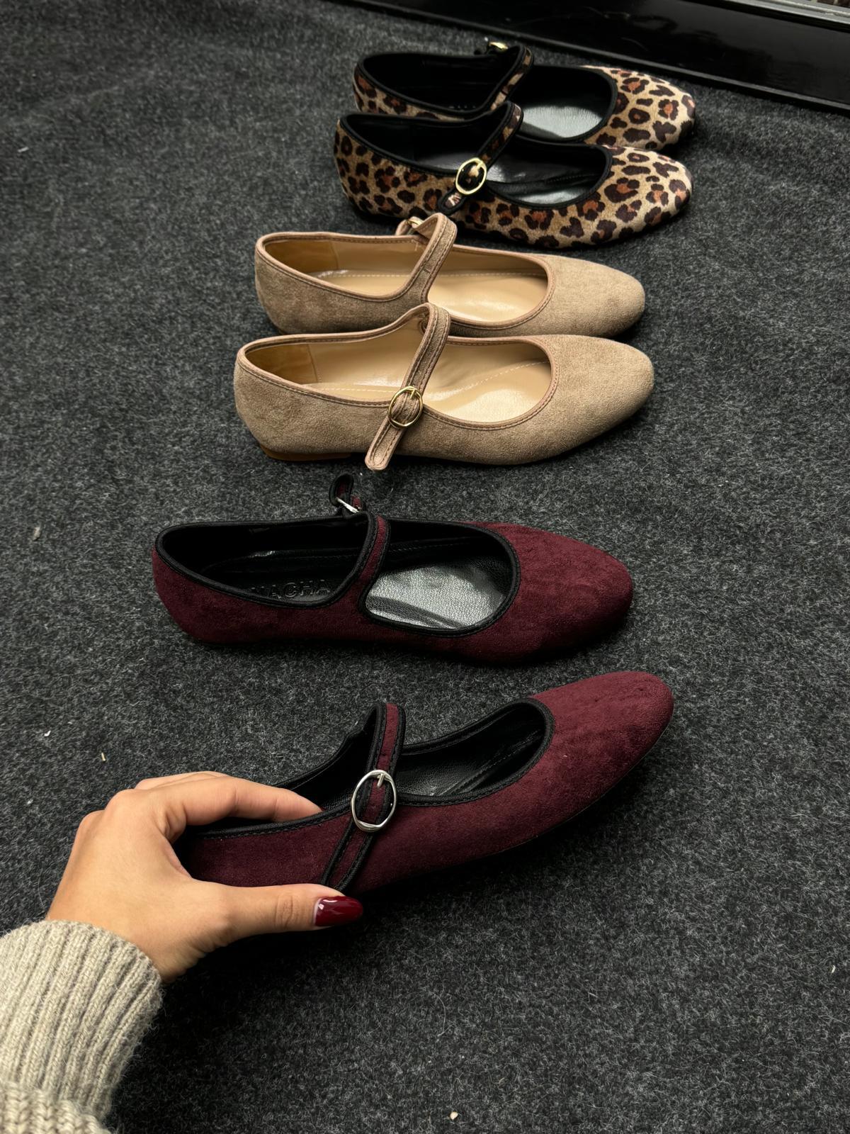 Isla Bordo Tek Bantlı Süet Babet