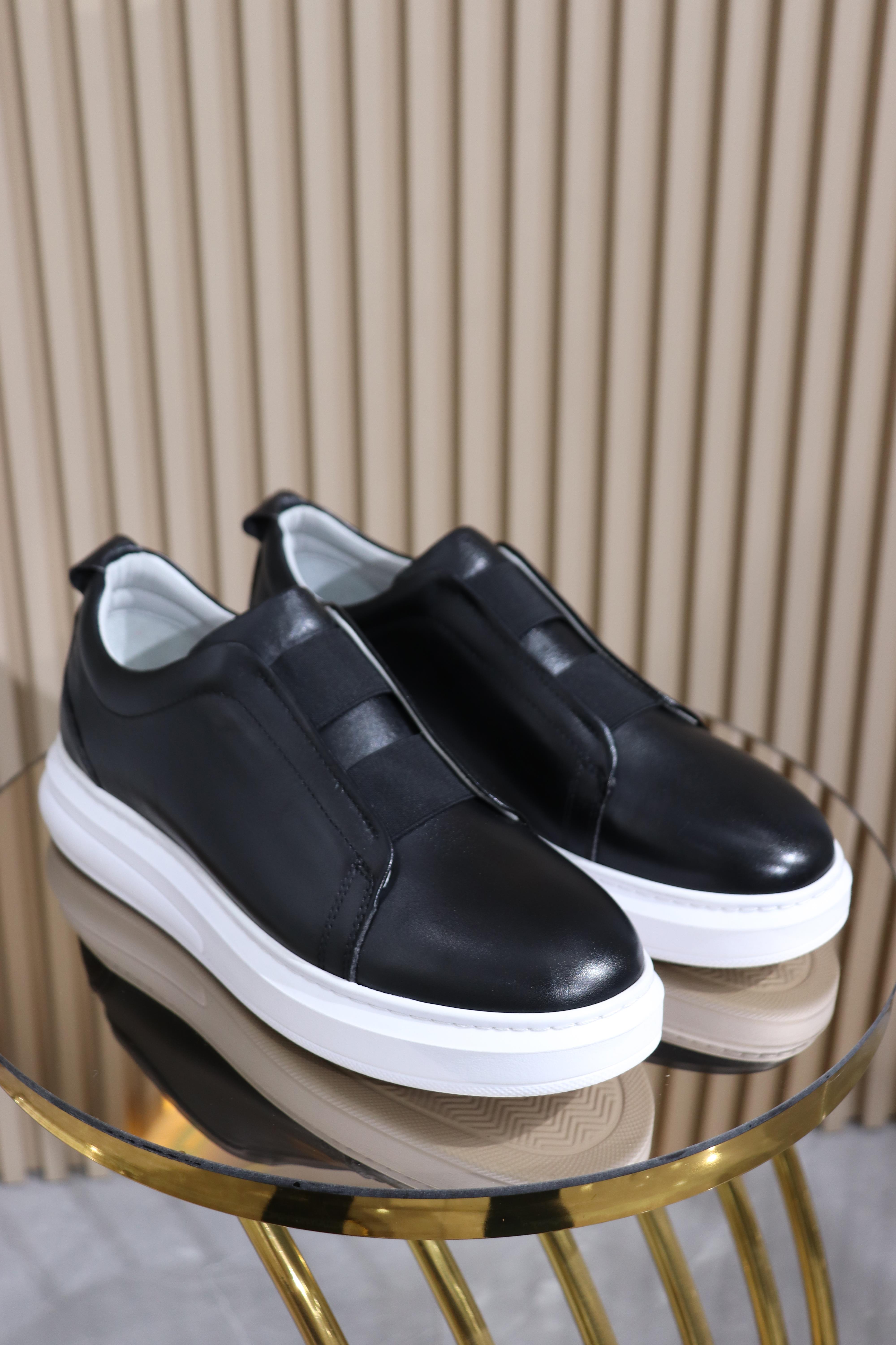 HAKİKİ DERİ LASTİKLİ ERKEK SPOR AYAKKABI S-009