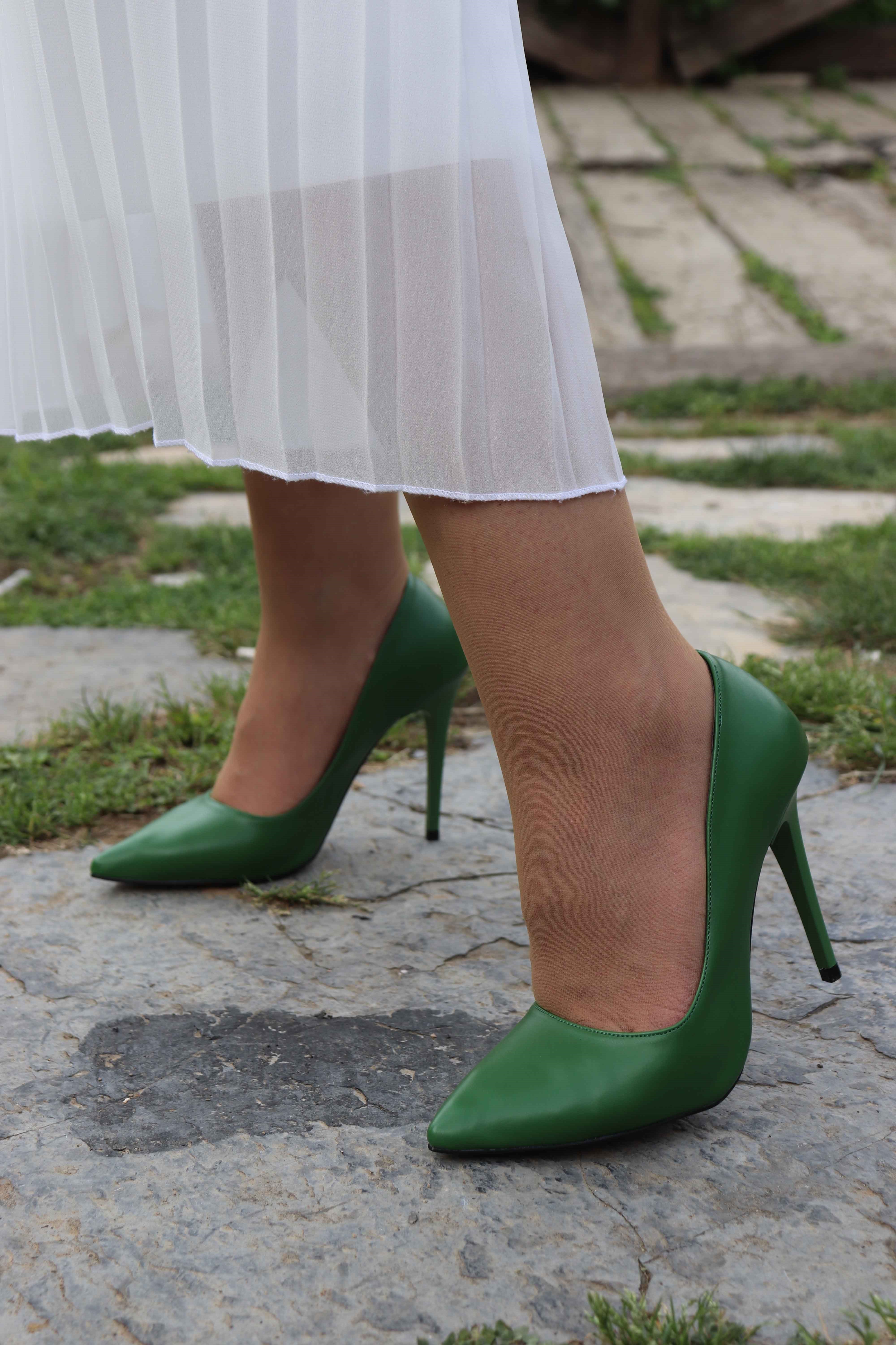 Kapalı Stiletto Topuklu Ayakkabı 511