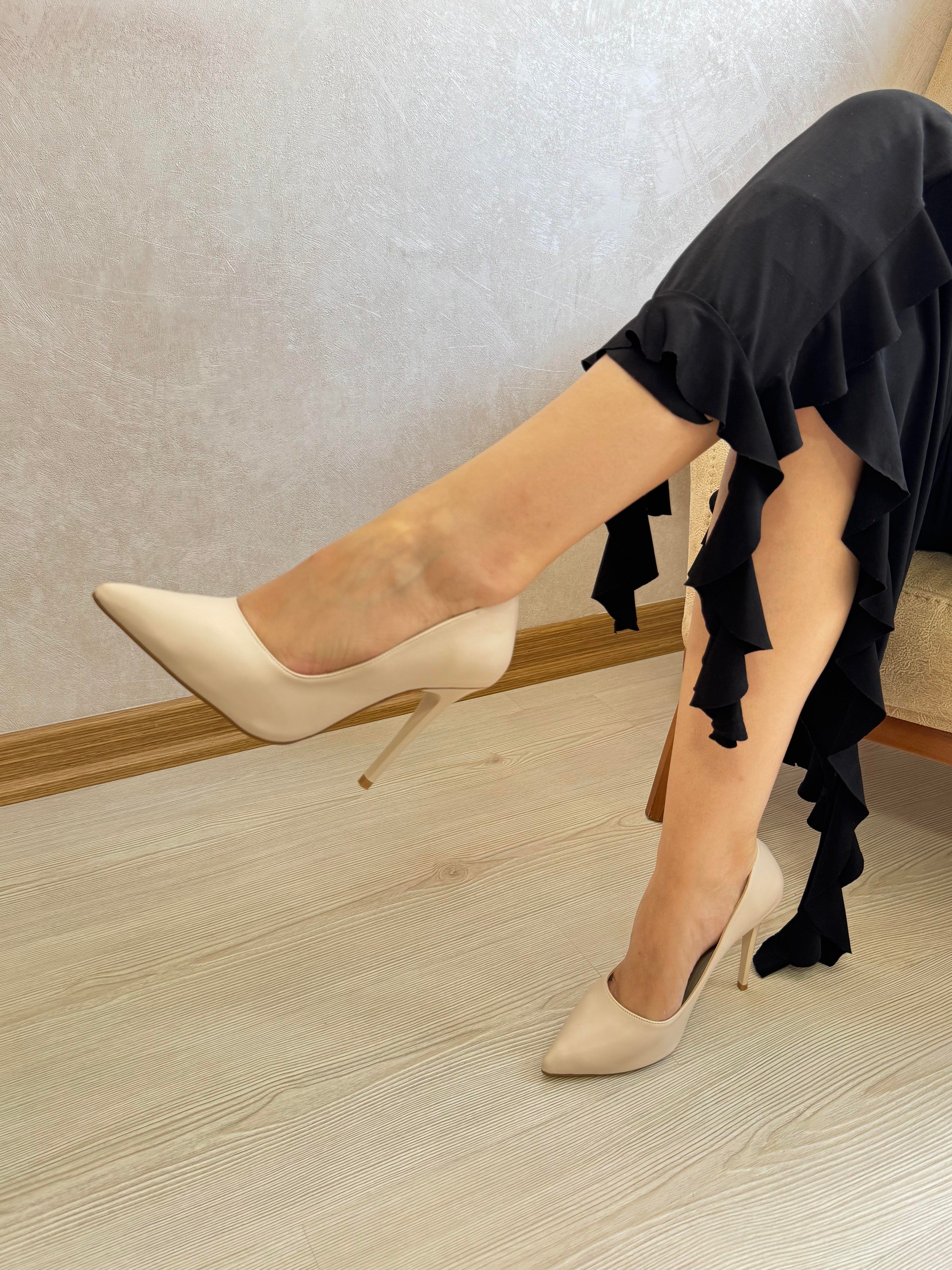 Kapalı Stiletto Topuklu Ayakkabı 511