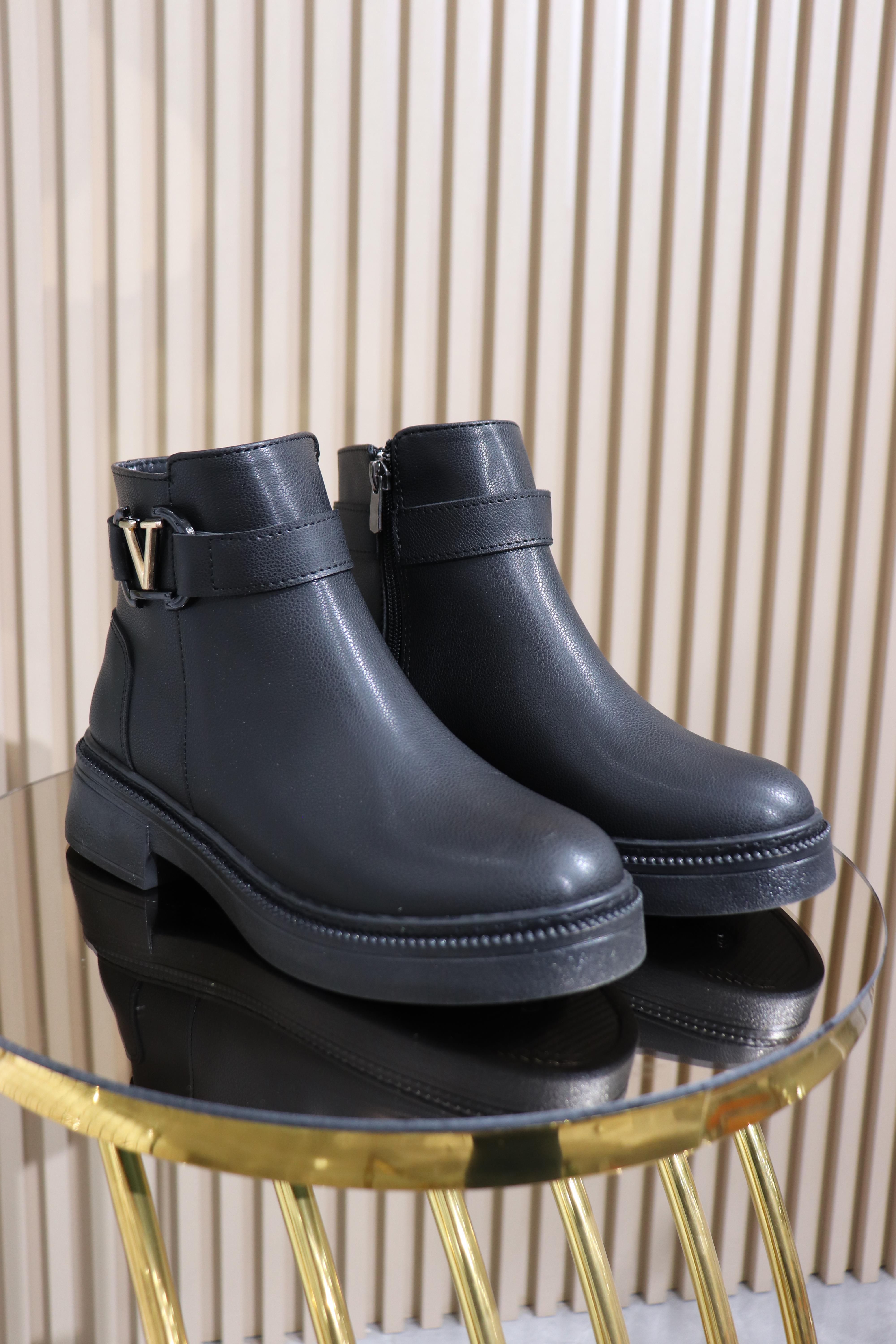 V TOKALI KADIN BOT  650