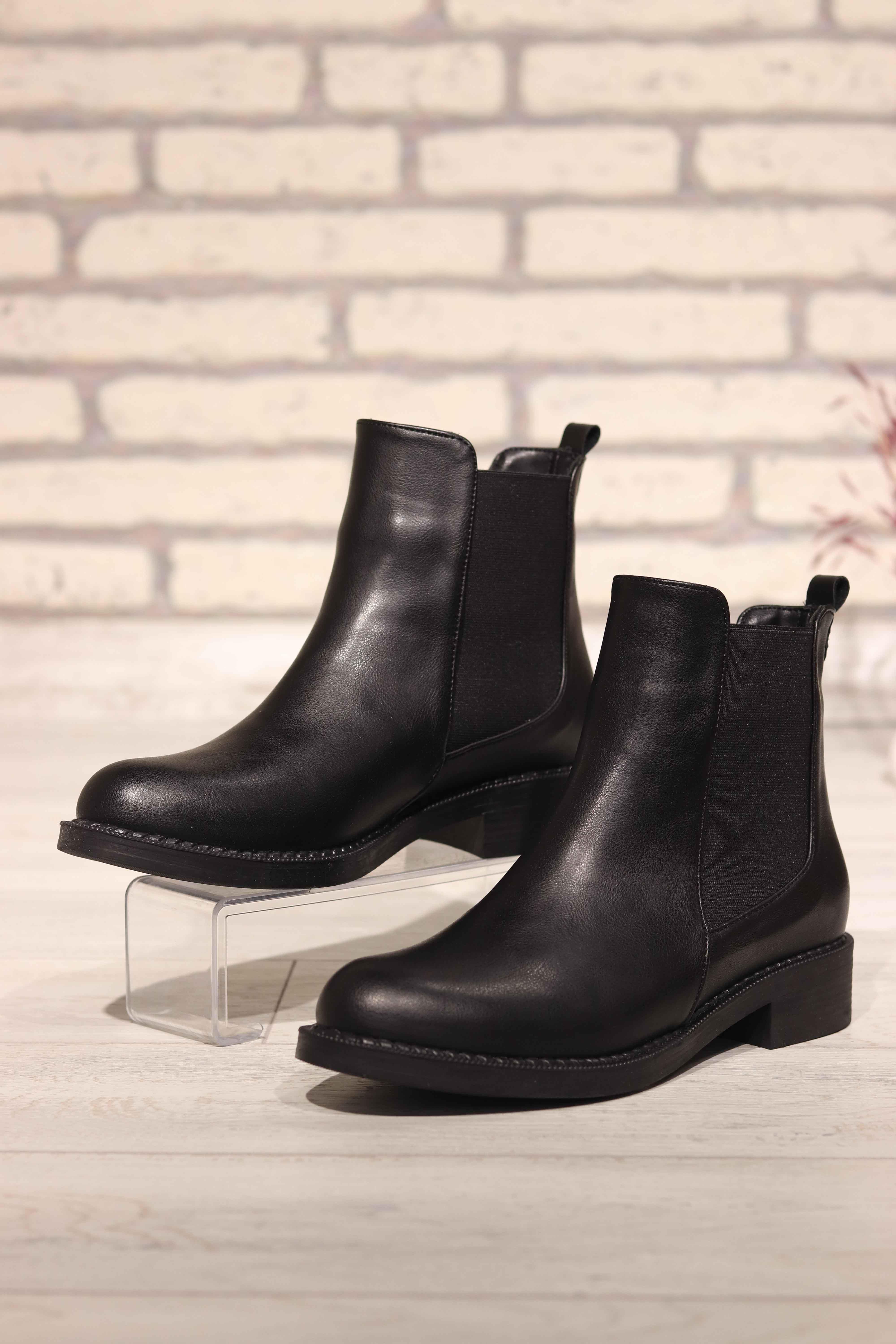 Yanı Lastik Detay Kadın Bot 230 - SIYAH