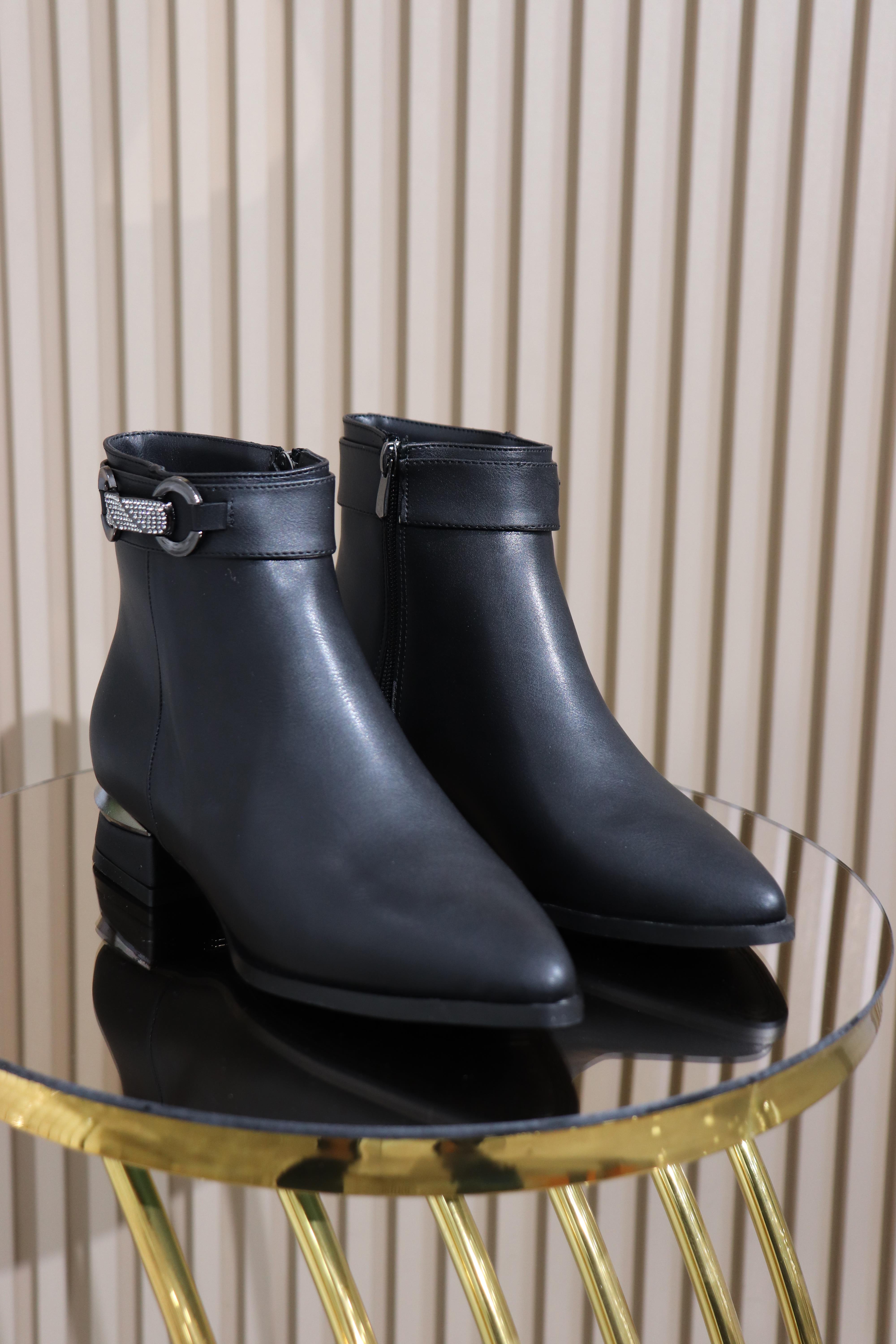 YANI TAŞ TOKA DETAYLI KADIN BOT 204