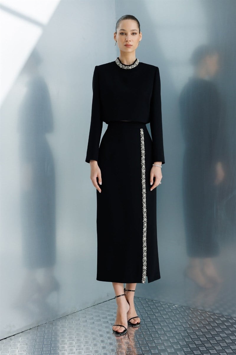MODA İLGİ Boncuk Detaylı Krop Ceket 75030 Siyah