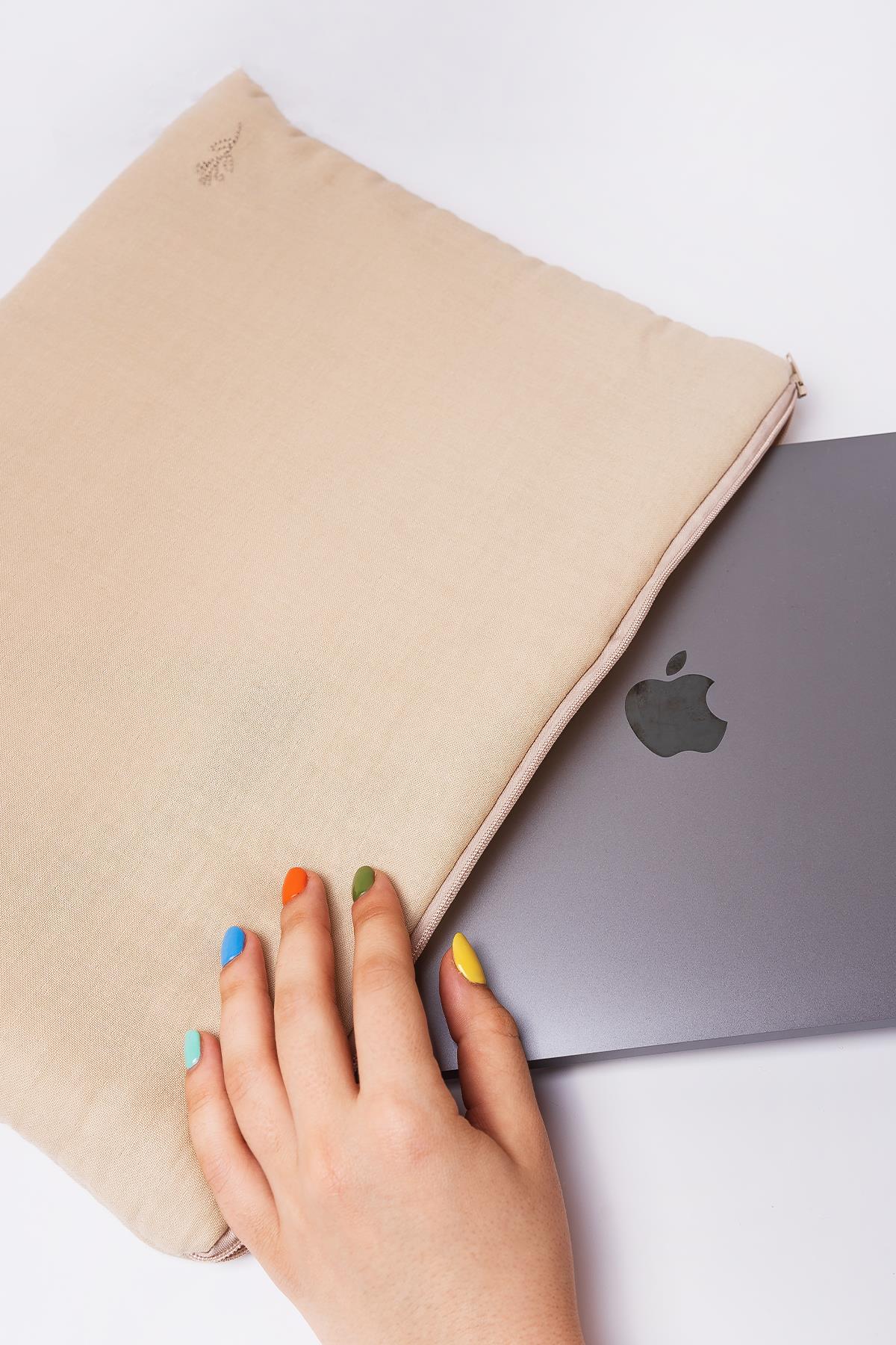 Alba Müslin Notebook | Laptop | Bilgisayar Taşıma Çantası Bej