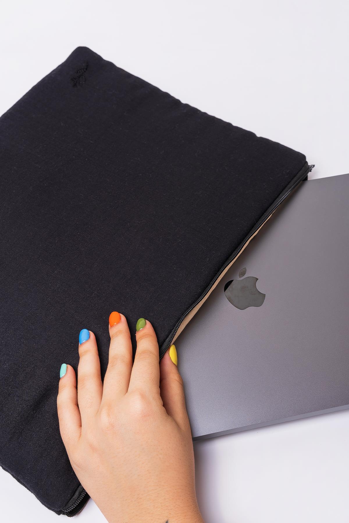 Alba Müslin Notebook | Laptop | Bilgisayar Taşıma Çantası Siyah