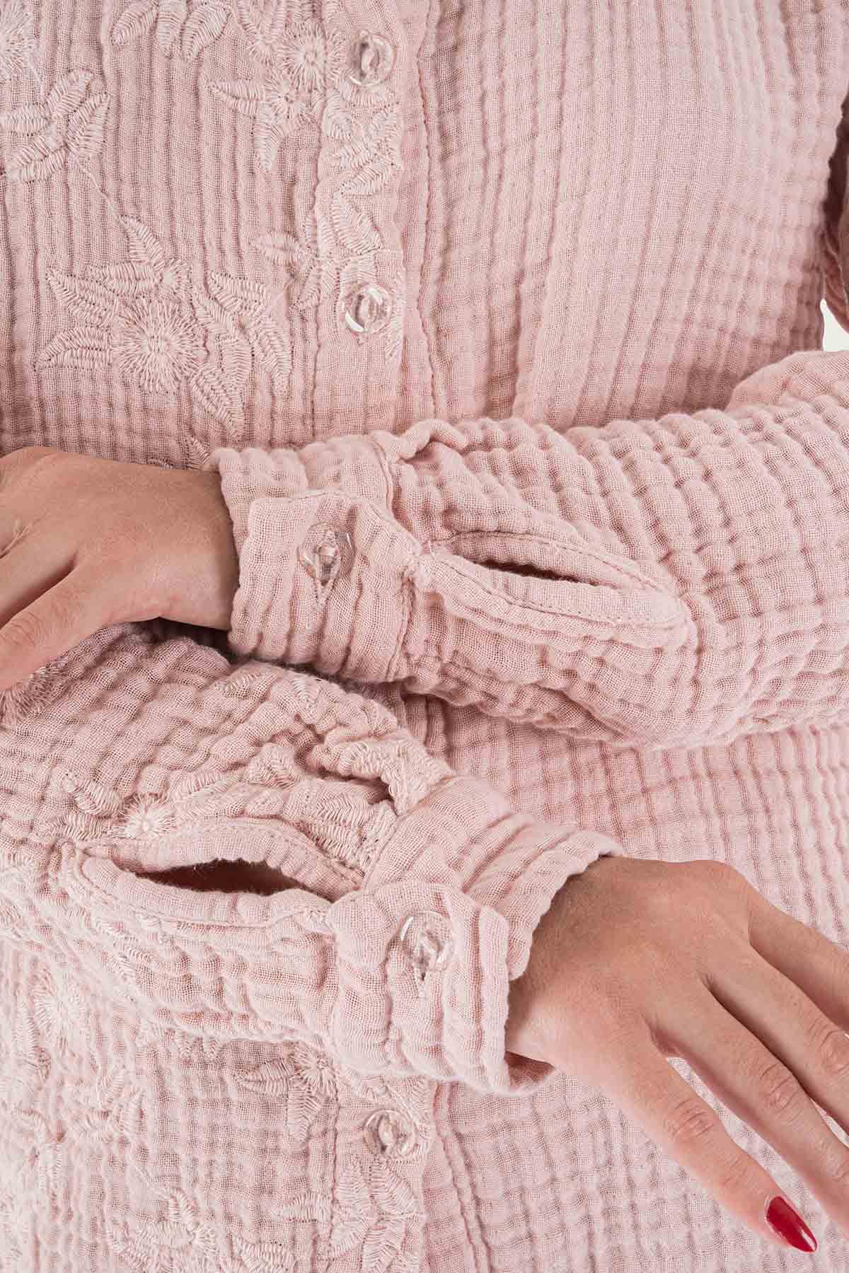 Brode Nakışlı Kadın Müslin Yarım Gömlek Pembe