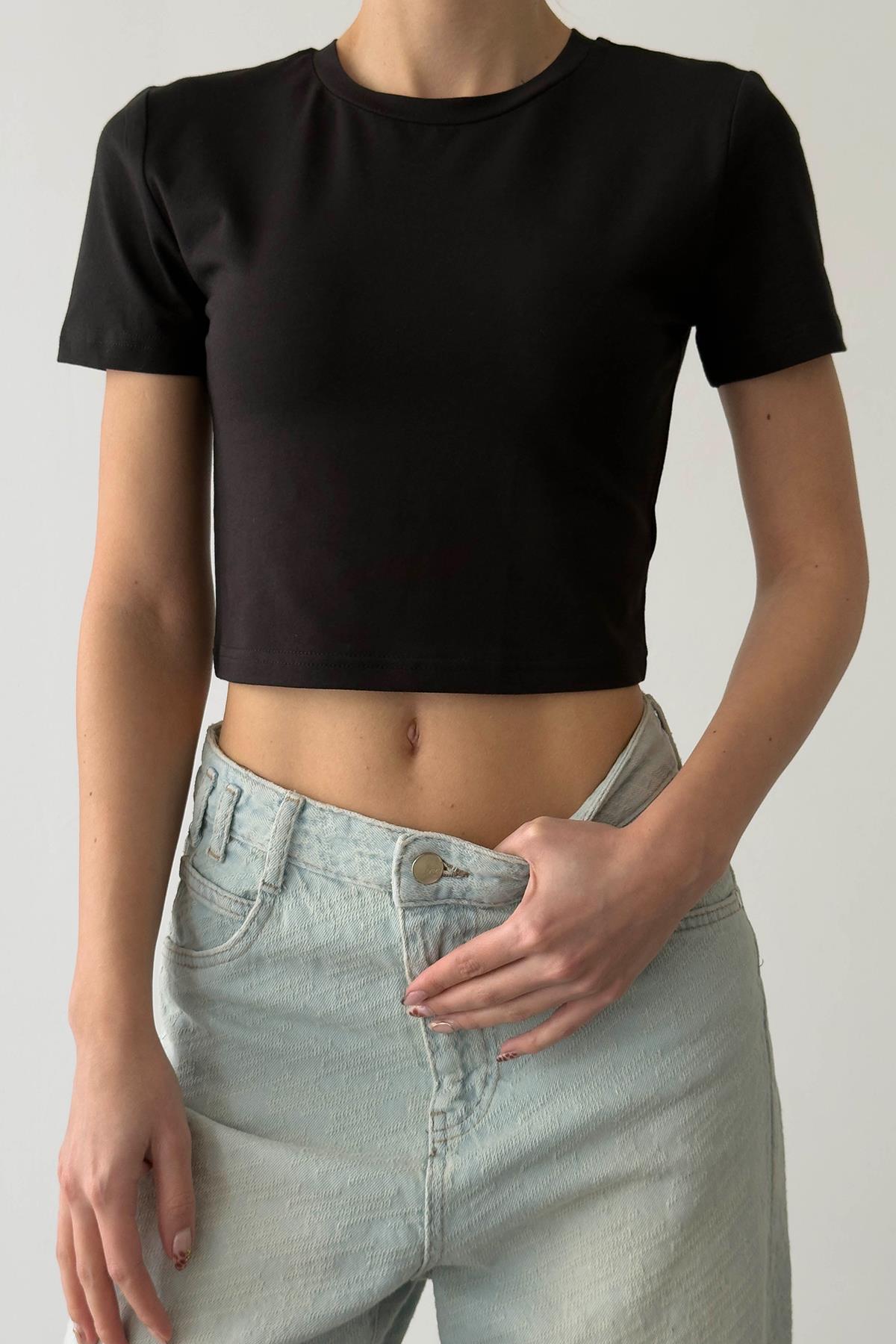 Quzu Basic Crop T-shirt Siyah