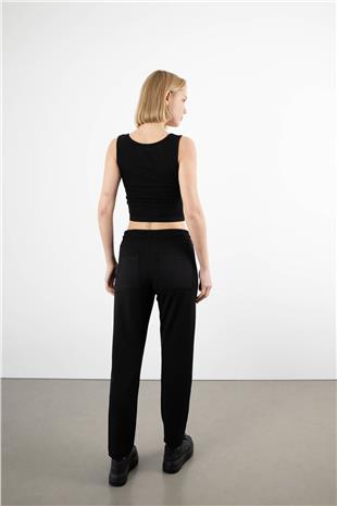 Bel Bağlama Detaylı Paçası Taş İşlemeli Pantolon