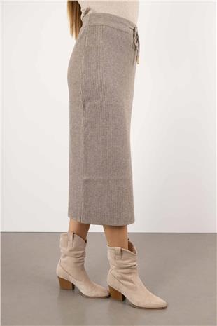 Bel Bağlama Detaylı Triko Etek