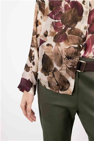 Bel Bağlama Detaylı Yaprak Desenli Gömlek