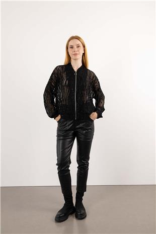 Bel Kermer Detaylı Cepli Deri Pantolon