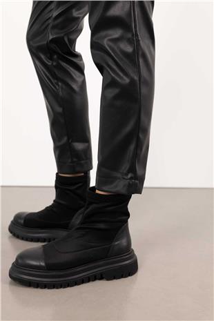 Bel Lastik Ve Yan Fermuar Detaylı Deri Pantolon