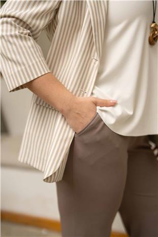 Bel Lastik Ve Yazı Detaylı Paça Çıtçıtlı Pantolon