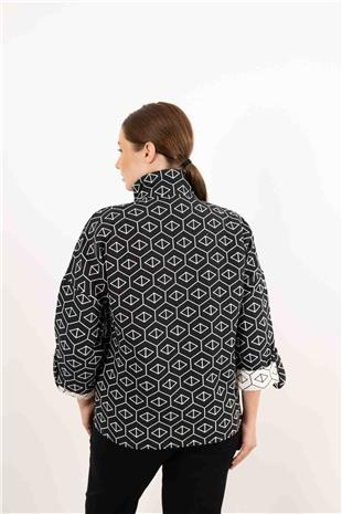 Beşgen Desen Detaylı Cepli Taş Baskılı Ceket