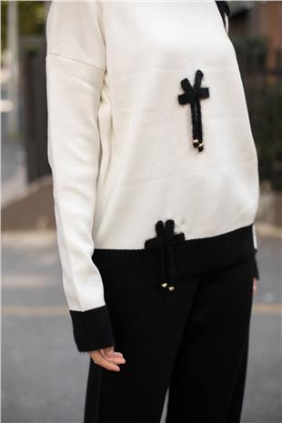 Bisiklet Yaka Detay Fiyonklu Çift Renki Kazak