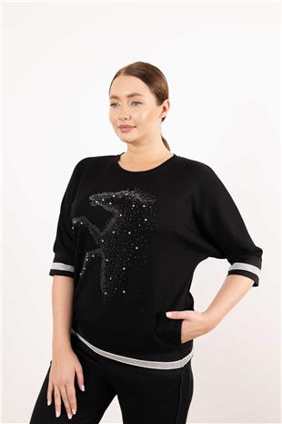 Bisiklet Yaka Detaylı Taş At Baskılı Kısa Kollu Bluz