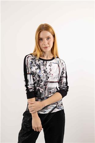 Bisiklet Yaka Detaylı Taş Baskılı Vazo Desenli Bluz